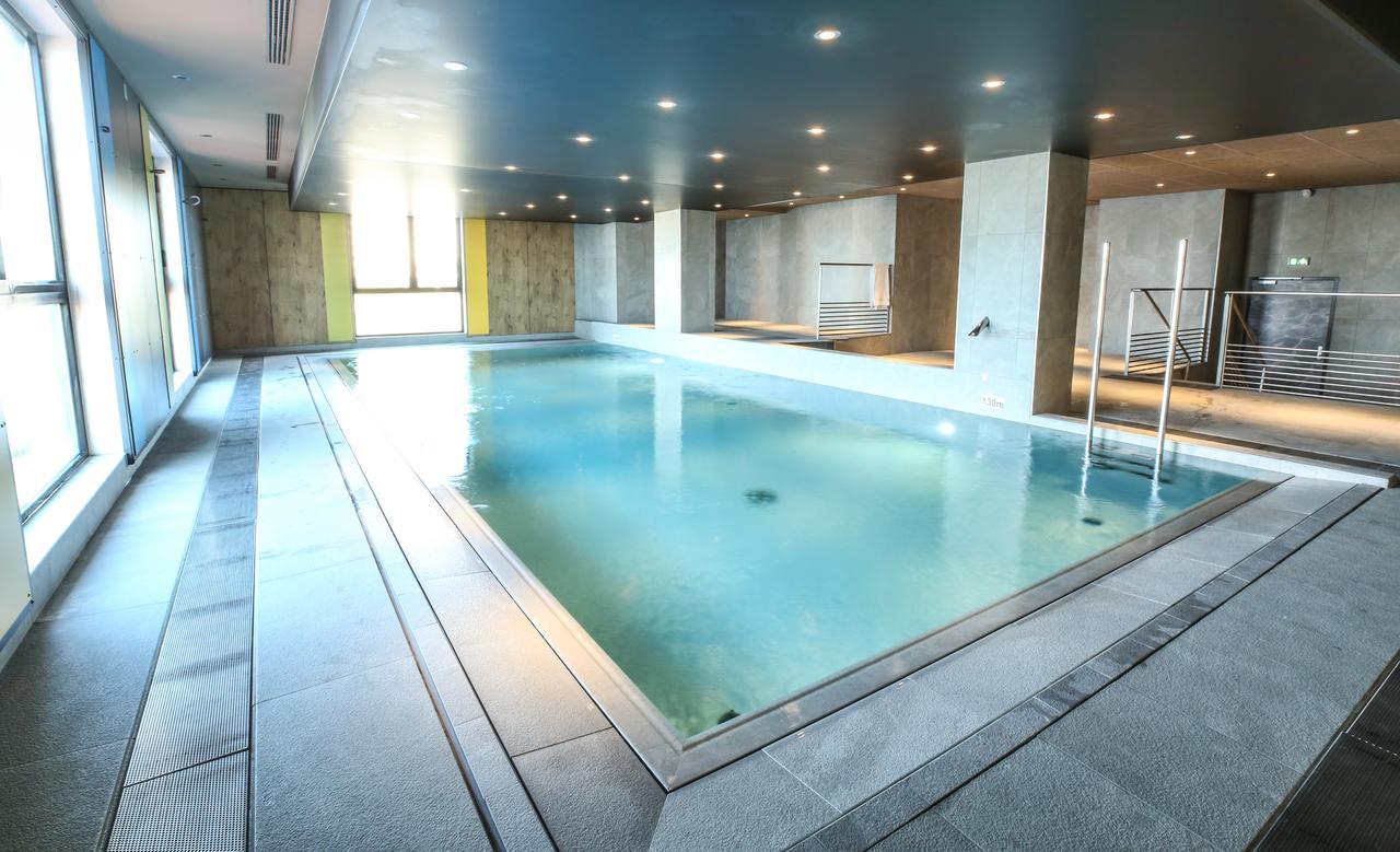 Hotel Ibis Niort Est Mendes France Esterno foto